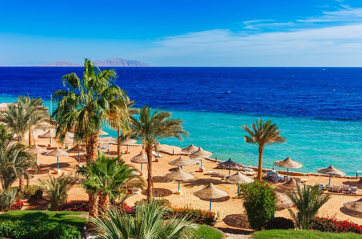 Impressionen zu Sommer 2028 - MSC WORLD EUROPA - Von den Wüsten Arabiens zu den Küsten des Mittelmeers