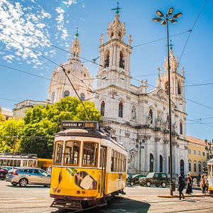 Madeira_Porto Moniz_AdobeStock_219775298 © Balate Dorin_abo