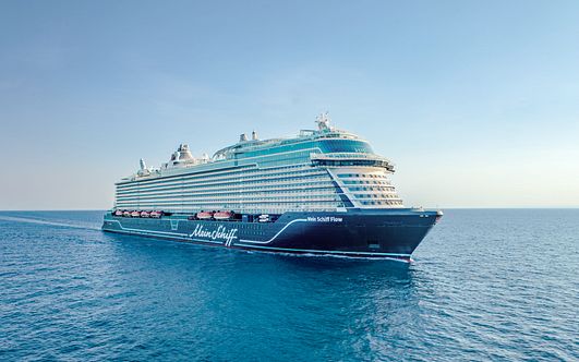 kreuzfahrten mit der <i> mein schiff flow</i>