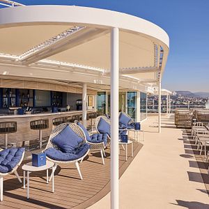 Mein Schiff Relax - Poolbar