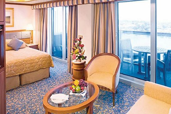 Crown Princess - Princess Cruises - Aloha: Owners Suite mit Balkon (S2)