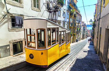Q:\Destinationen\Portugal\Festland\Lissabon\Straßenbahn und Elevador\AdobeStock_173851122 ©  Sergii Figurnyi_pso.tif