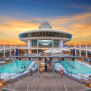 Das Pooldeck der Explorer of the Seas