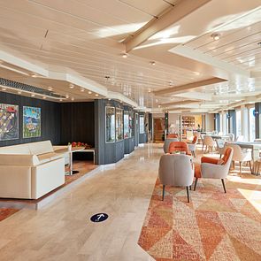 ms Hamburg Leben an Bord Weinstube