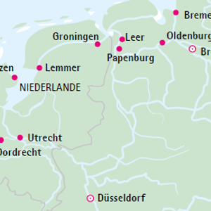 Stadt Enkhuizen an Fluss _AdobeStock_359943909 © Nataraj