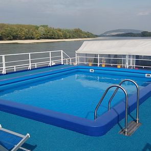 MS VistaFidelio Sonnendeck Pool