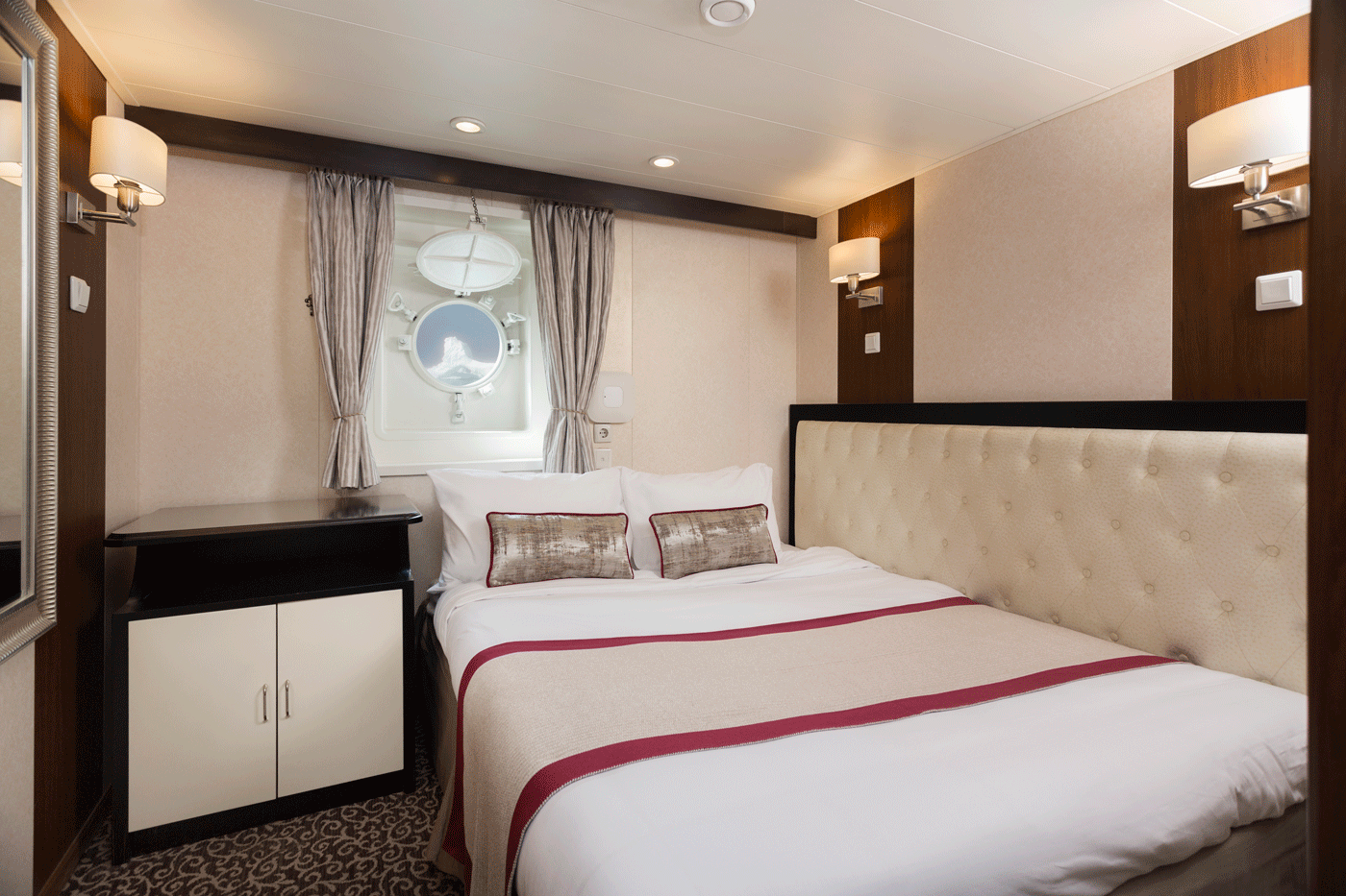 OCEAN ATLANTIC - Ohne Reederei - Kat. D2/D1 | 2-Bett Außenkabine mit Bullauge