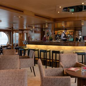 OLYMPIA Bar