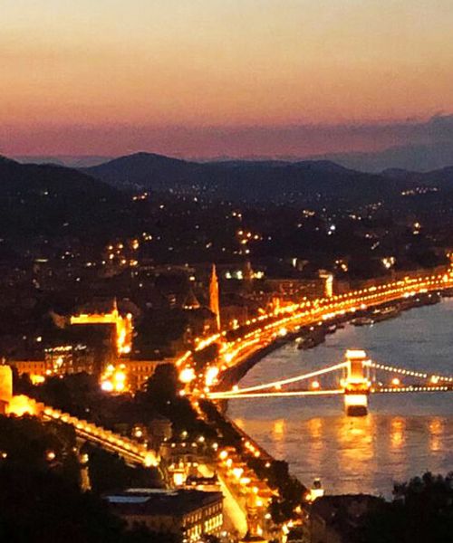 Budapest bei Nacht, Ungarn