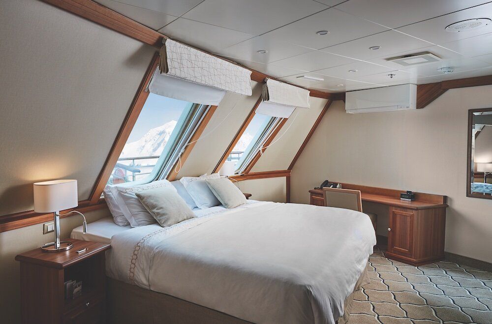 Silver Explorer - Silversea - Grand 1 Suite (G1)