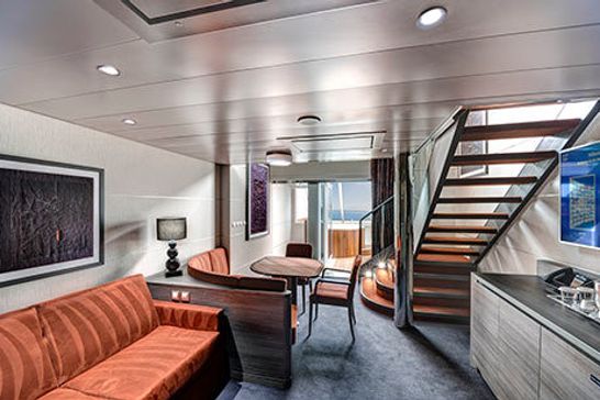 MSC Virtuosa - MSC Cruises - MSC Yacht Club Maisonette Suite mit Whirlpool (YJD)