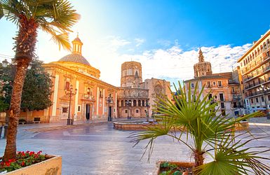 Blick auf den Plaza de la Virgen in Valencia 