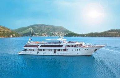 superior deluxe-motoryacht adris