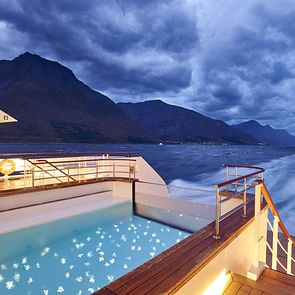 Le Champlain_Sport und Wellness_Pool_©Mike