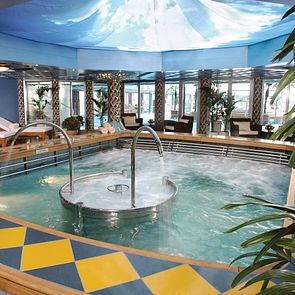 OOSTERDAM Pool