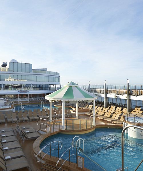 NCL Jewel Pooldeck