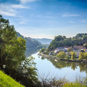 Donau_nahe_Linz_AdobeStock_69372536 ©  Silvia Eder