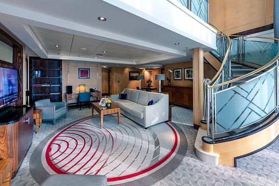 Queen Mary 2 Duplex Suite  
