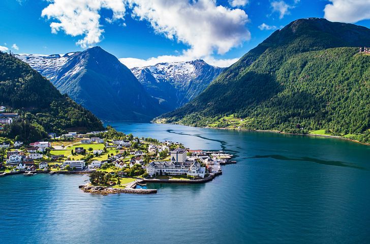 Impressionn zu Sommerferien 2026 - AIDAprima - Norwegens Fjordwelt