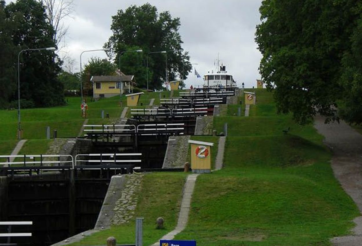 Schleusentreppe bei Berg