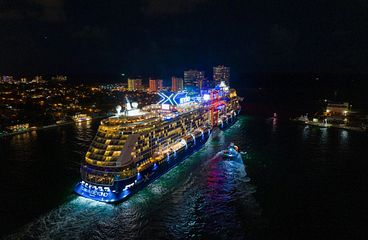 Celebrity Beyond Kreuzfahrten