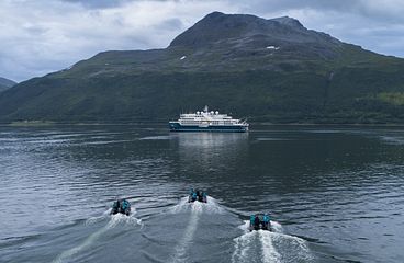 SH Vega Kreuzfahrten