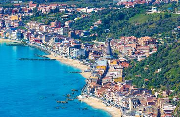 Giardini-Naxos Kreuzfahrten