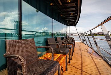 Club Lounge