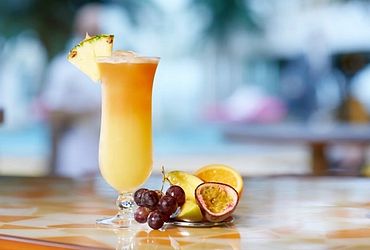 Pier 3 Bar