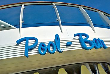Pool Bar