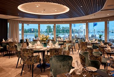 Gourmet Lounge 