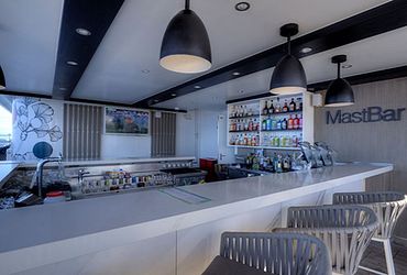 Mast Bar