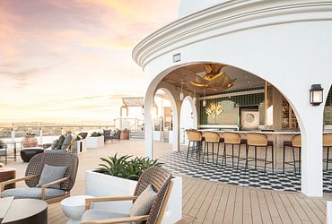 The Sunset Bar 