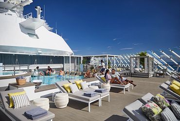 The Retreat Pool Bar 
