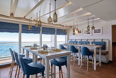 Yacht Club