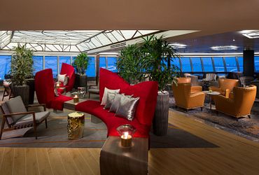Crow’s Nest Bar 
