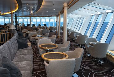Explorer Lounge & Bar