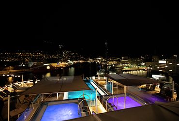 Pool-Bar