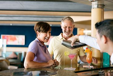 Explorer Lounge & Bar
