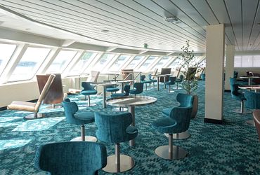 Explorer Lounge & Bar