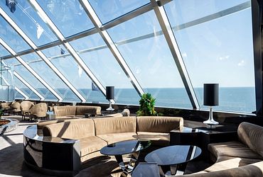 Top Sail Lounge 