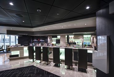 Edge – Cocktail Bar