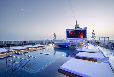 Long Island Pool Bar
