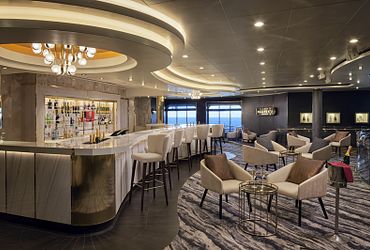 Magnum’s Champagne & Wine Bar 