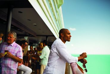Vibe Beach Club 