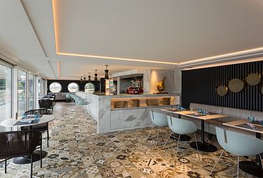 Blue Bar Grill