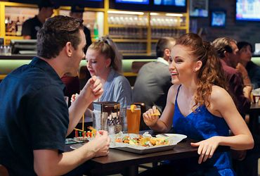 Playmakers℠ Sports Bars & Arcade 