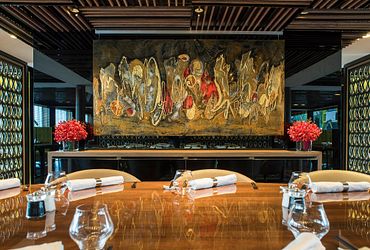 Crystal Dining
