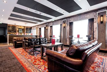 Studio Bar