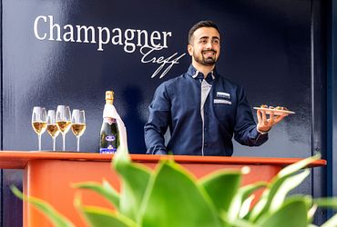 Champagner-Treff
